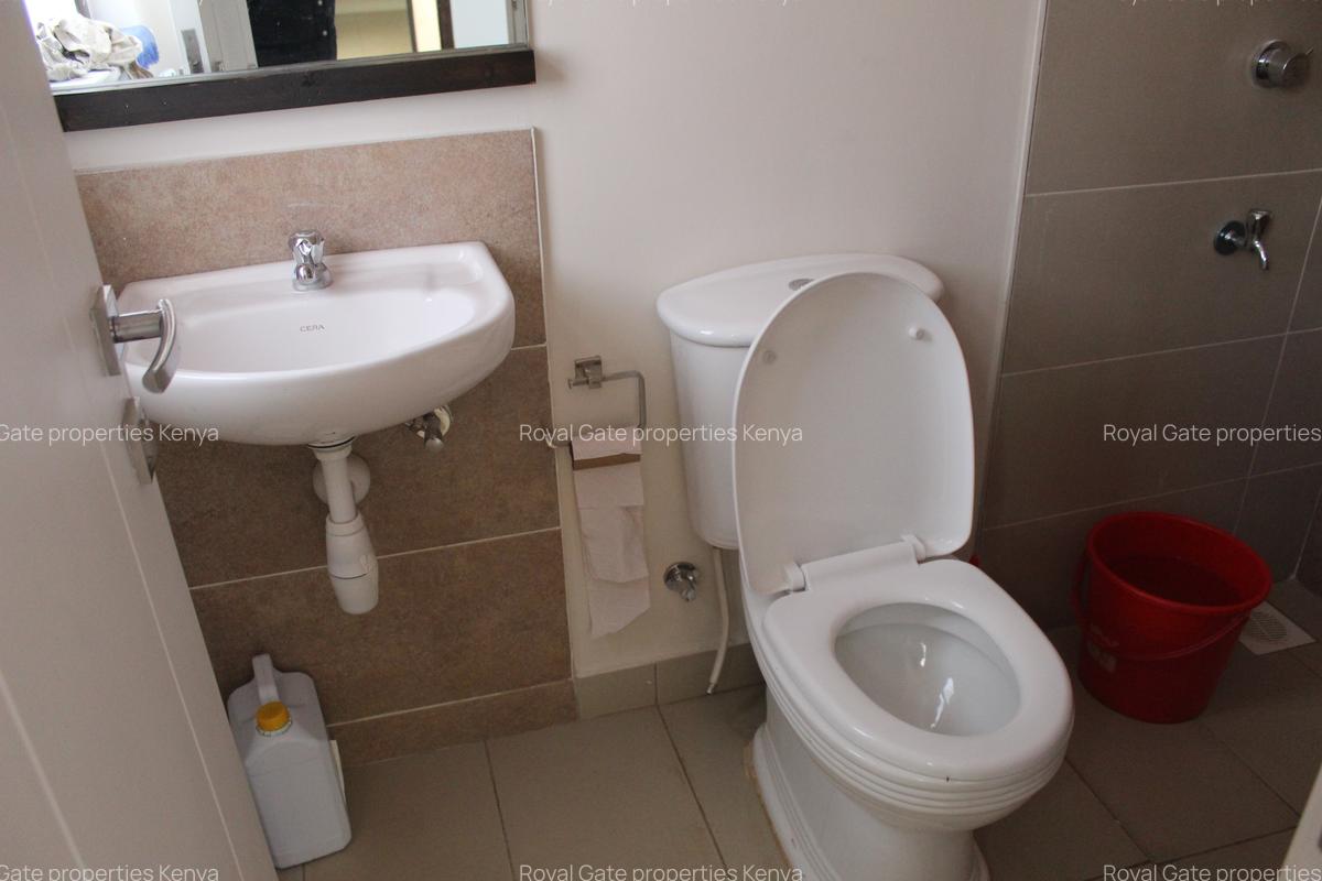 4 Bed Townhouse with En Suite at Near Wilson Airport - 15