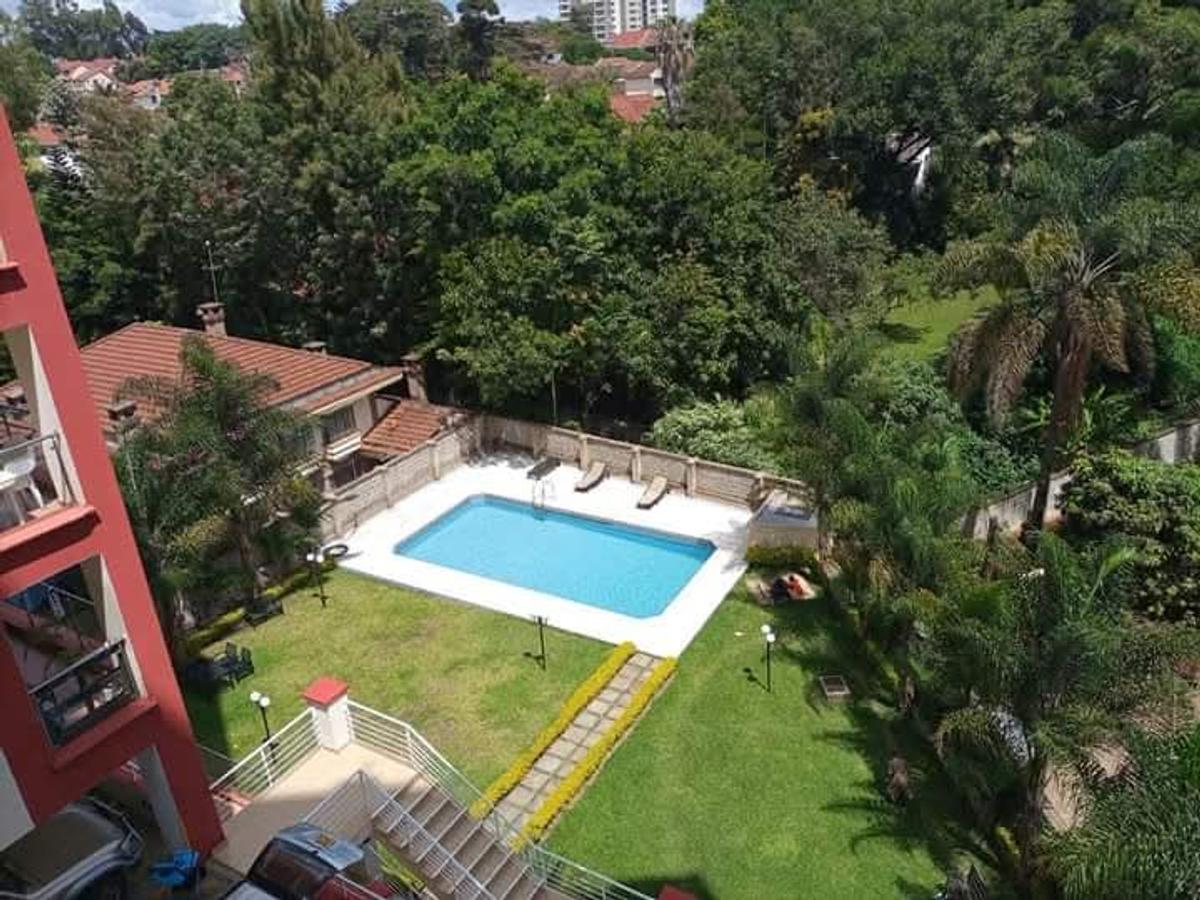 3 Bed Apartment with En Suite at Brookside Drive - 1