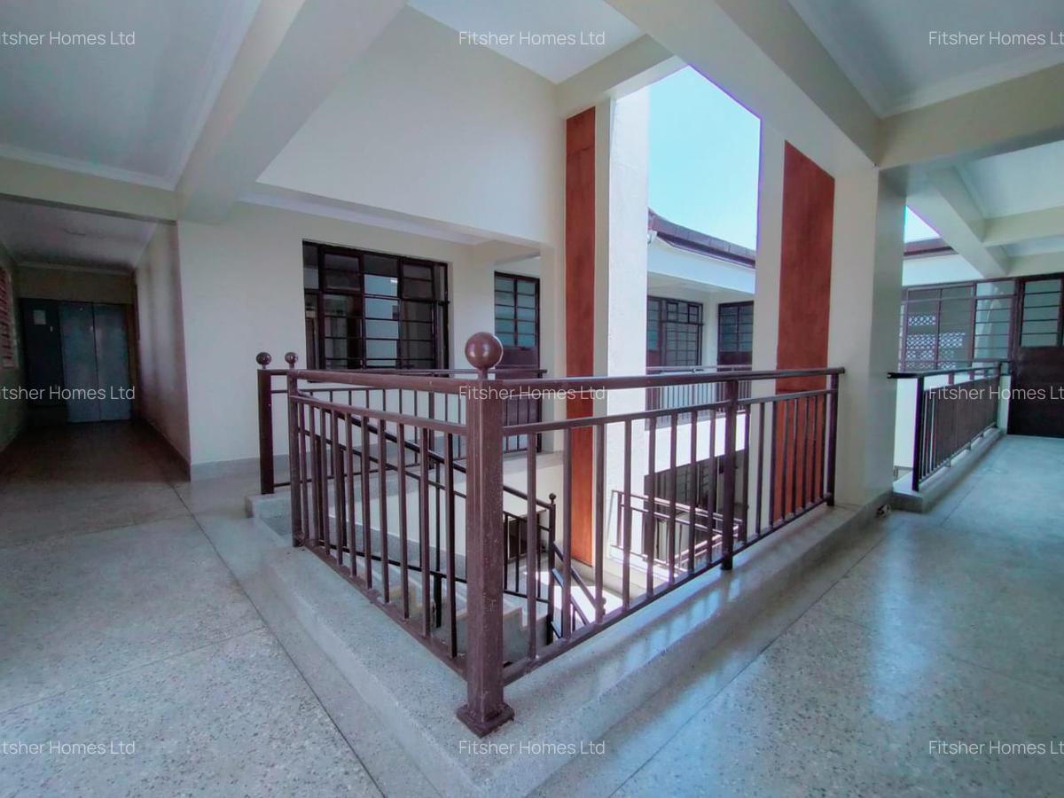 Serviced 1 Bed Apartment with En Suite in Naivasha Road - 19
