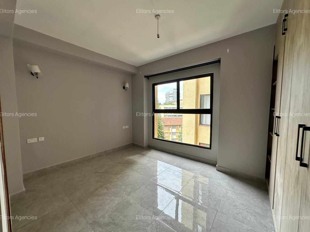 2 Bed Apartment with En Suite at School Lane - 11