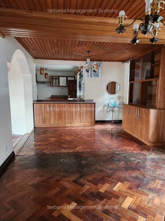 4 Bed Villa with En Suite at Mimosa Road - 6