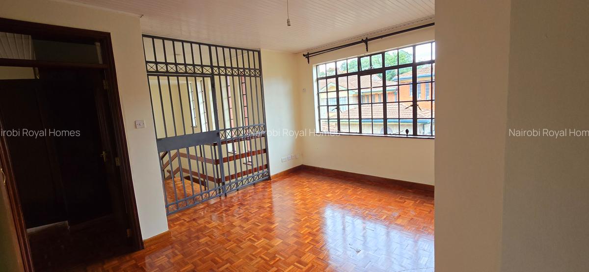 4 Bed Townhouse with En Suite at Lavington James Gichuru - 20
