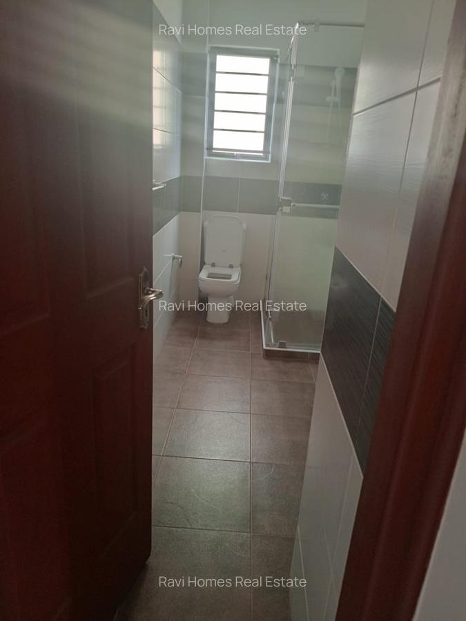 3 Bed Apartment with En Suite in Westlands Area - 15