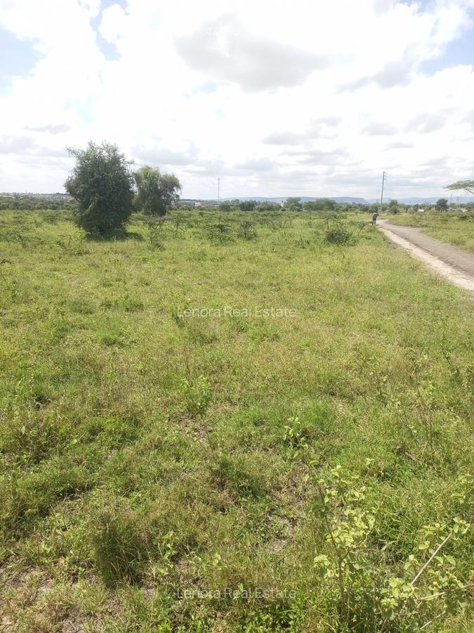 Land in Kitengela - 2