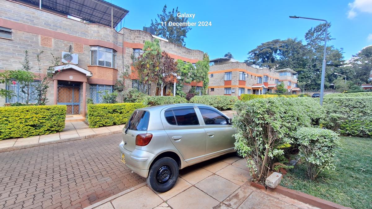 4 Bed Townhouse with En Suite at Off Convent Drive - 1