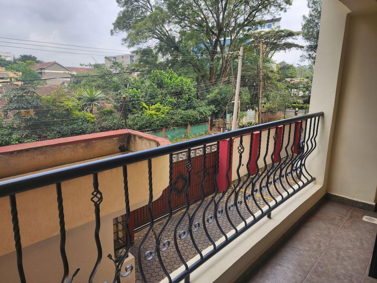 2 Bed Apartment with En Suite in Westlands Area - 9