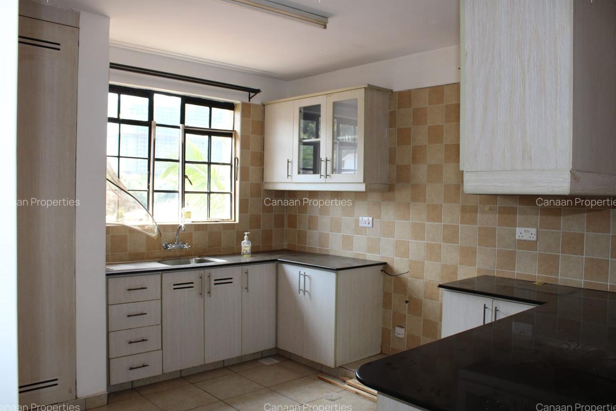 2 Bed Apartment with Borehole in Westlands Area - 5