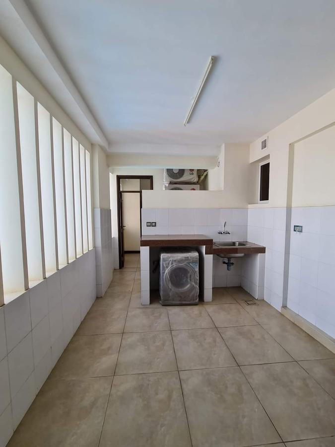 Furnished 3 Bed Apartment with En Suite at Citymall Nyali - 14