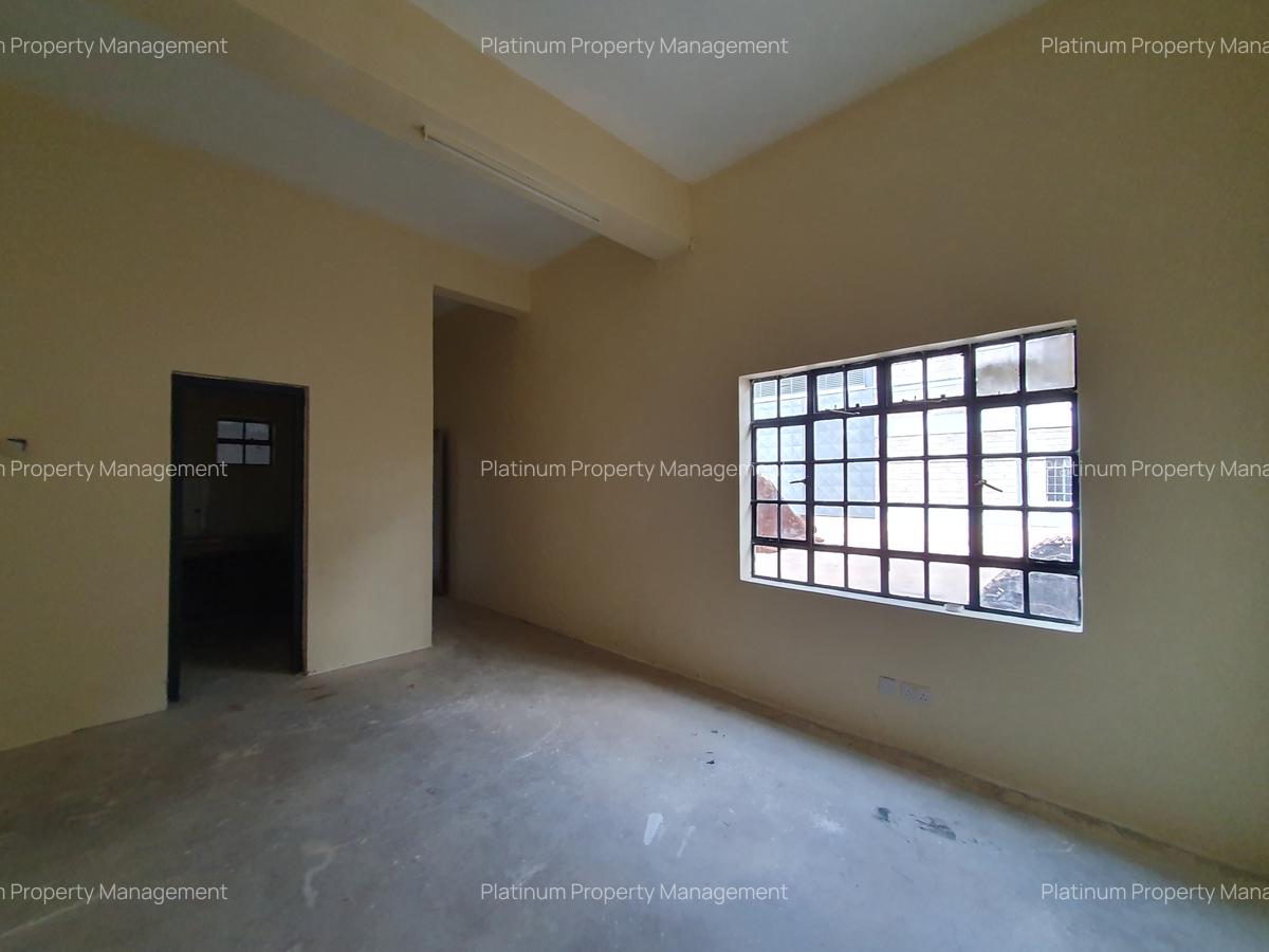 15,945 ft² Warehouse with Backup Generator at Airport North Road - 5