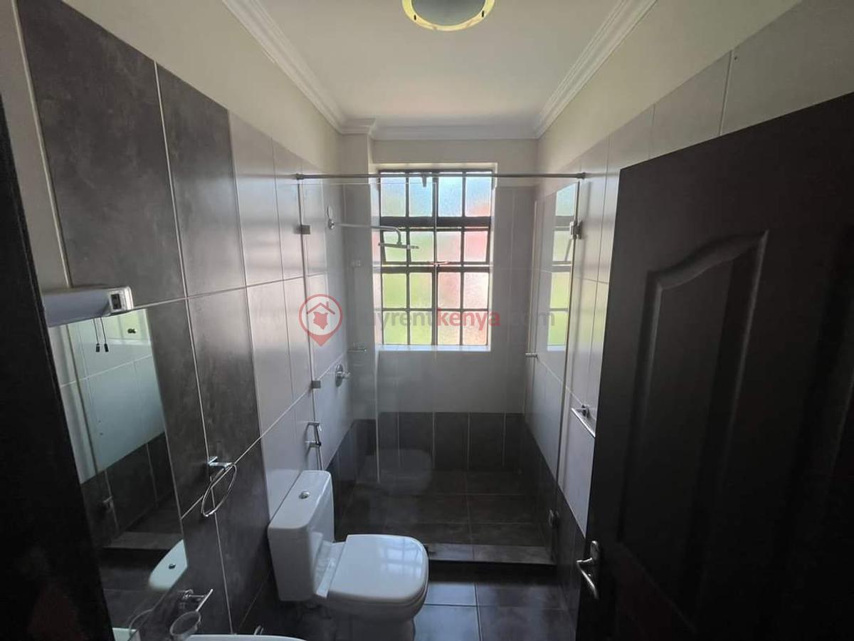 4 Bed Townhouse with En Suite in Rosslyn - 16
