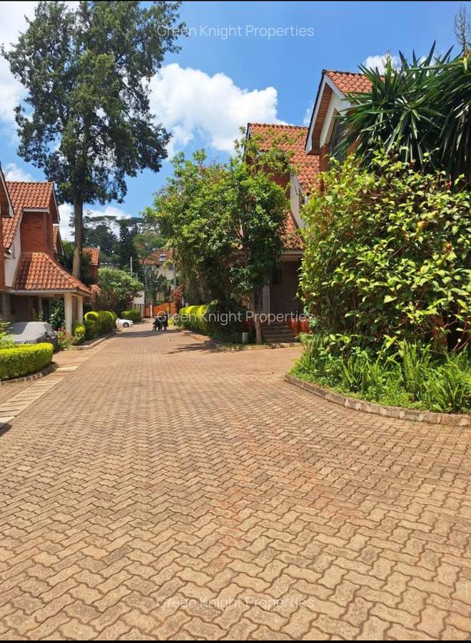4 Bed Townhouse with En Suite in Lavington - 1