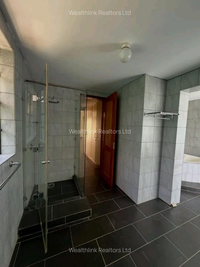 4 Bed House with En Suite at Runda - 9