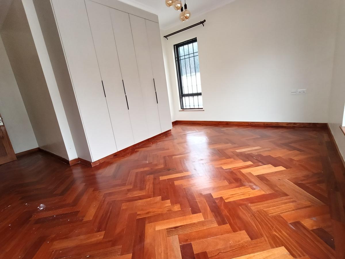 5 Bed Townhouse with En Suite at Kibagare Way - 16