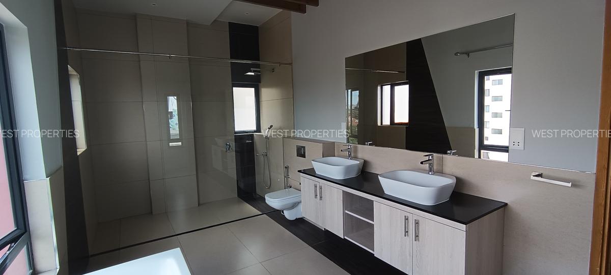 4 Bed Apartment with En Suite in Kileleshwa - 5