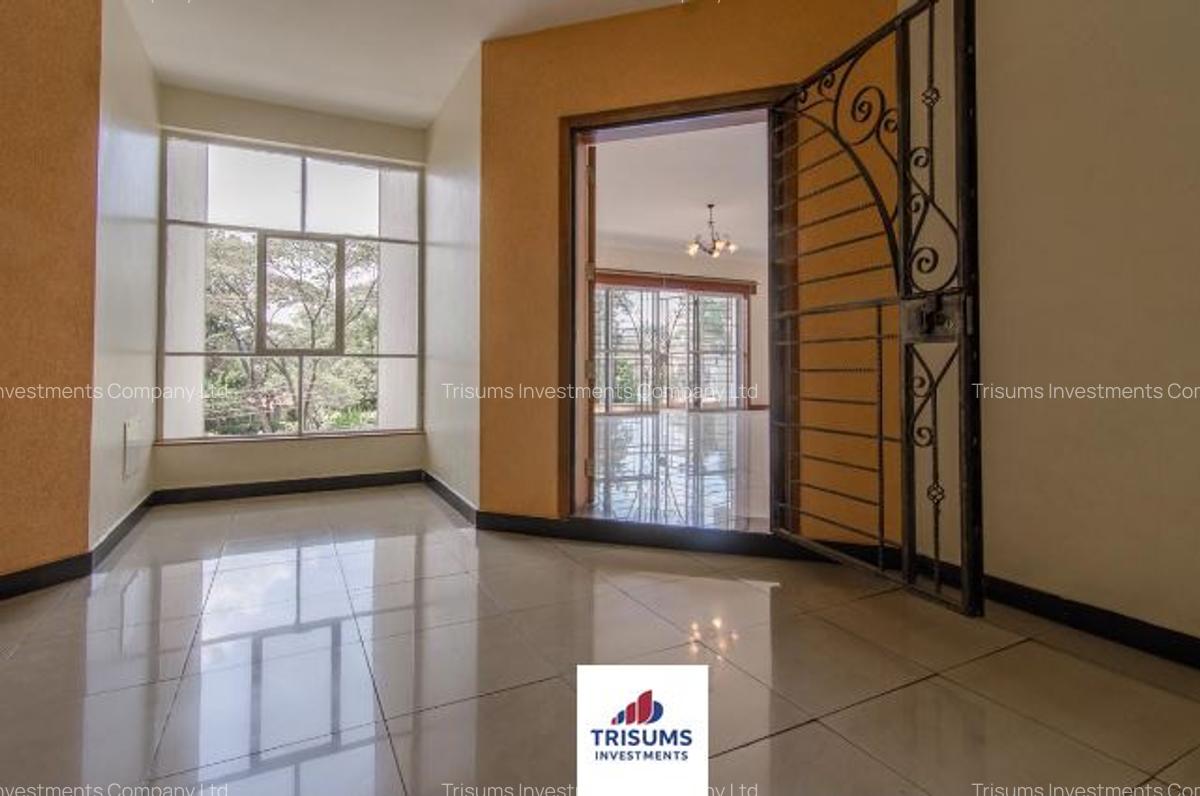 3 Bed Apartment with En Suite at Prp7+494 - 12