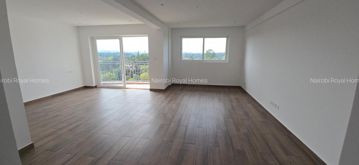 5 Bed Townhouse with En Suite at Lavington Green - 20