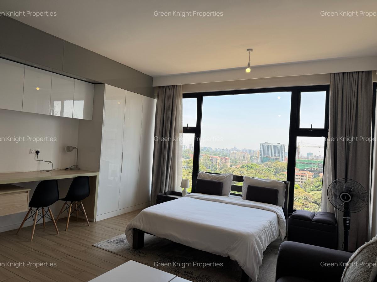 Serviced Studio Apartment with En Suite in Lavington - 4