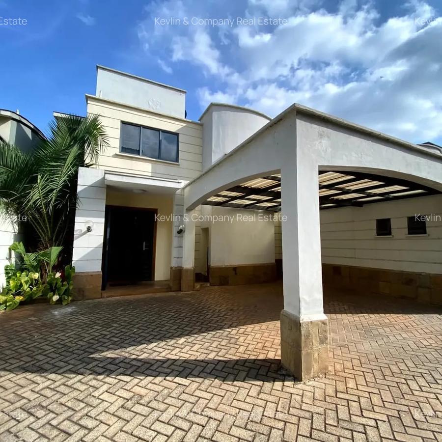 5 Bed Villa with En Suite in Spring Valley - 2