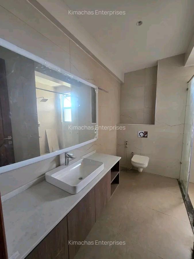 3 Bed Apartment with En Suite at Mbuuni Road - 17