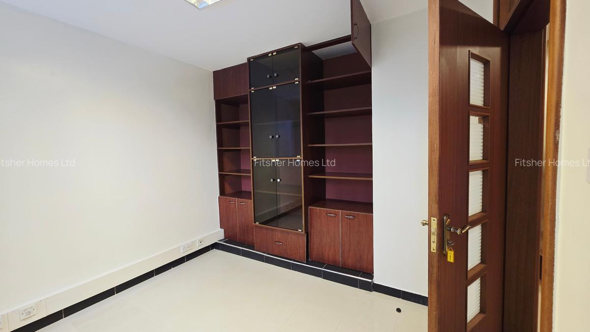 Office with Service Charge Included in Ngong Road - 19