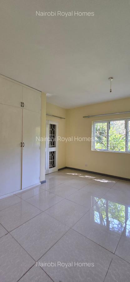 3 Bed House with En Suite at Kyuna Rise - 11