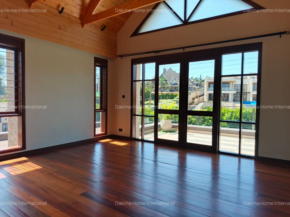 4 Bed House with En Suite in Runda - 15