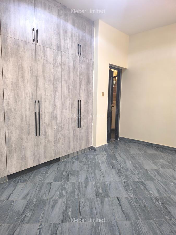 5 Bed House with En Suite in Syokimau - 9