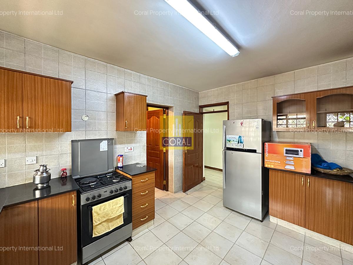 3 Bed Apartment in Parklands - 5