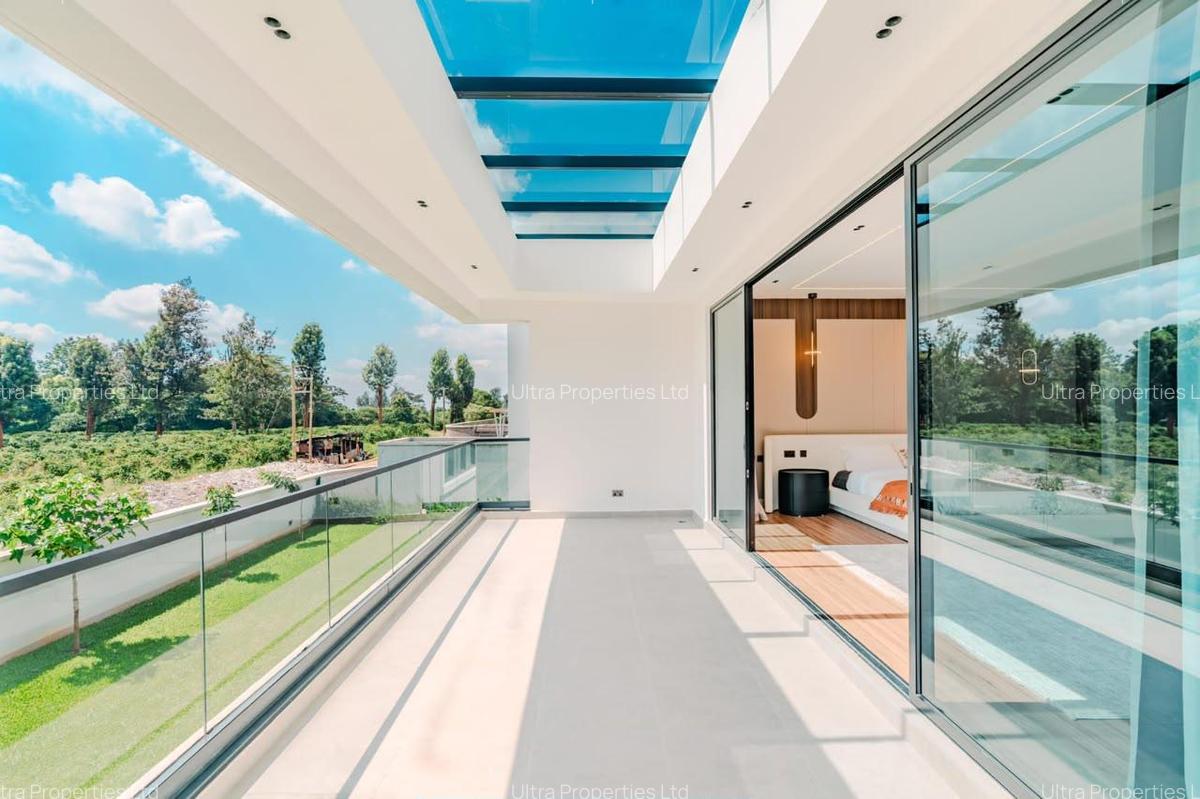 5 Bed Villa with En Suite in Runda - 16