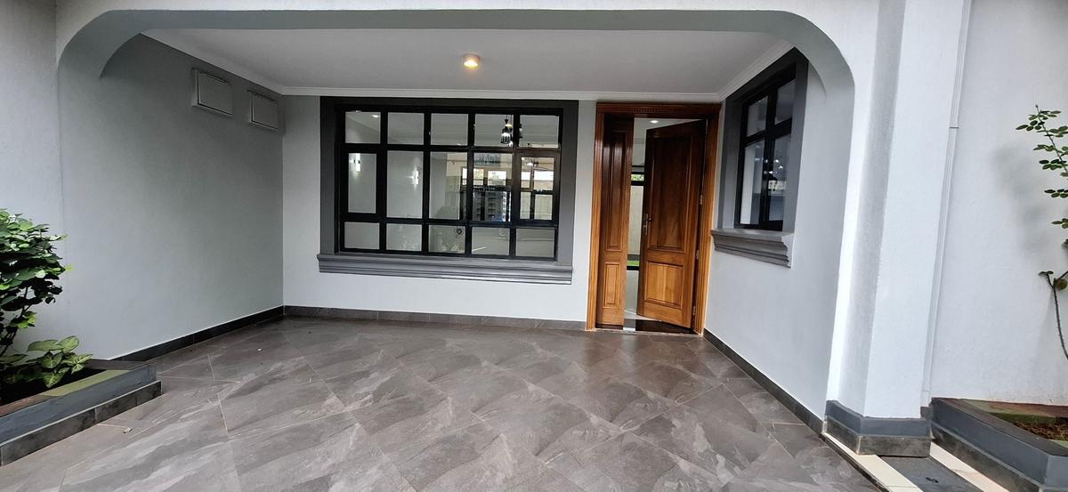4 Bed Townhouse with En Suite in Muthaiga - 2