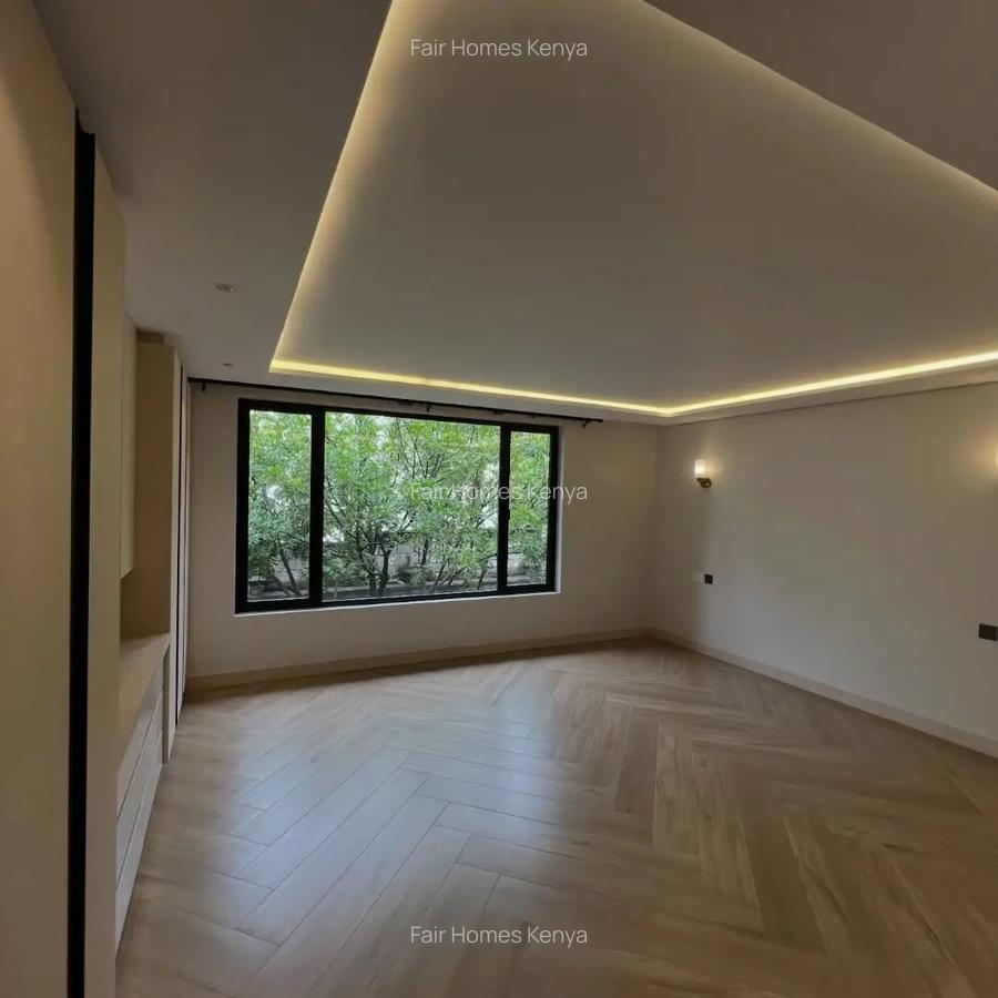 6 Bed Townhouse with En Suite at Convent Drive - 7