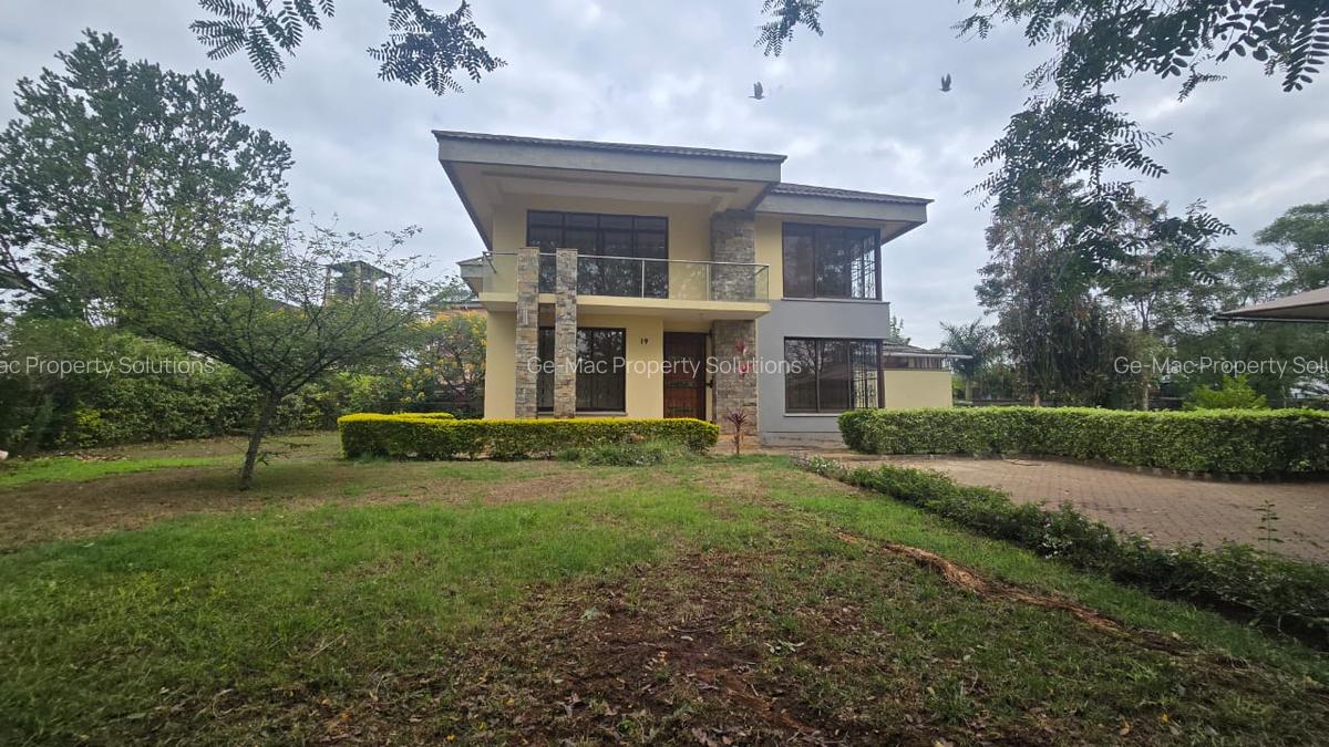 4 Bed House with En Suite in Garden Estate - 1