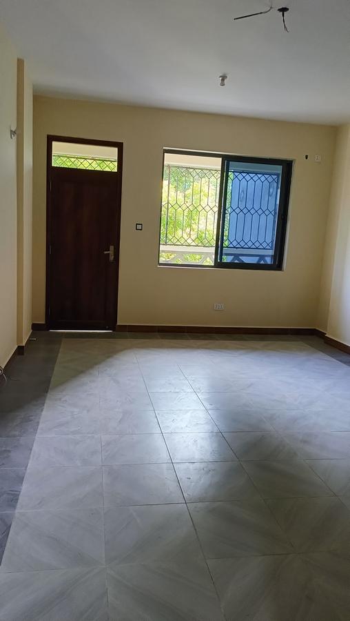 Serviced 2 Bed Apartment with En Suite at Utange - 7