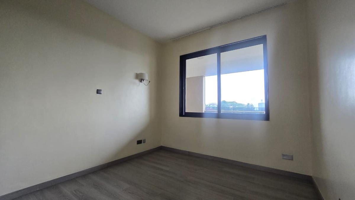 2 Bed Apartment with En Suite in Westlands Area - 9