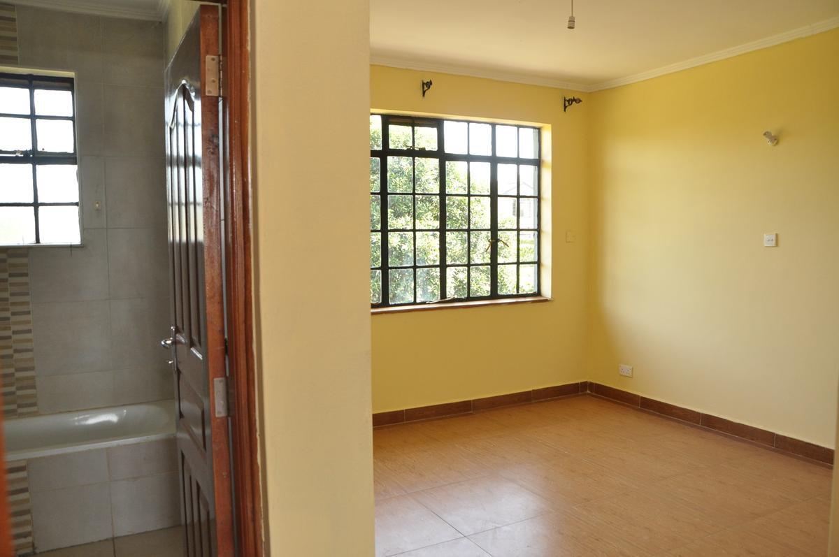 3 Bed House with En Suite at Eden Ville Estate - 12