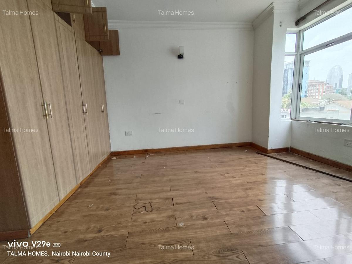 3 Bed Apartment with En Suite at Off Rhapta Road - 5
