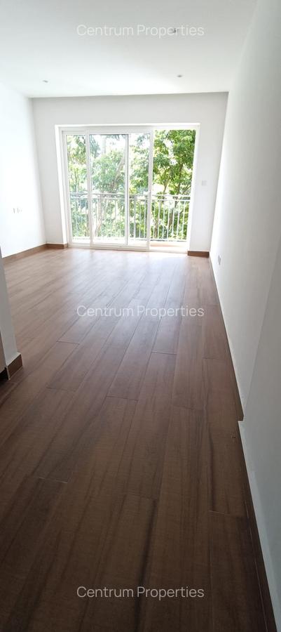 2 Bed Apartment with En Suite at Westlands - 4