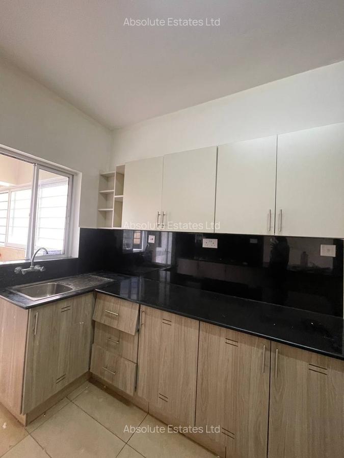 2 Bed Apartment with Swimming Pool in Kilimani - 6