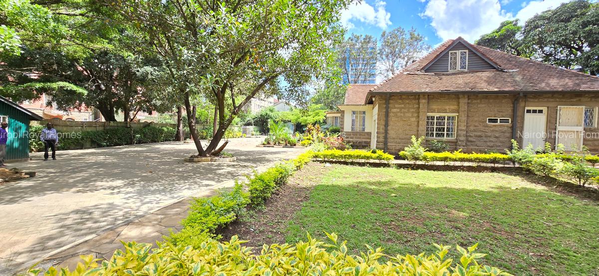 Commercial Property with Service Charge Included at Kilimani - 1