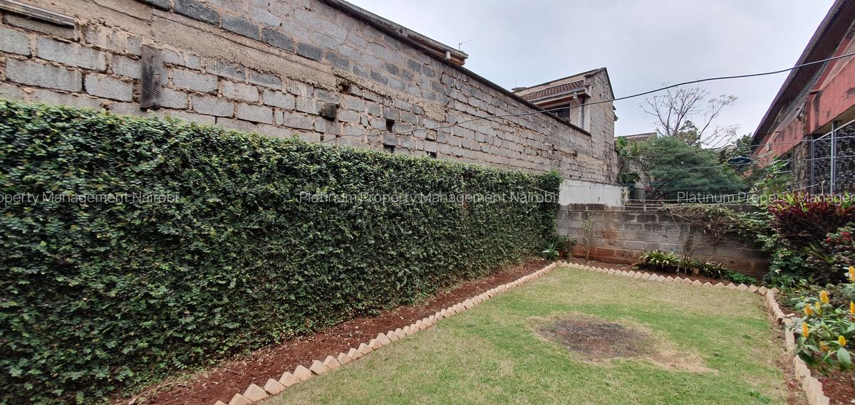 5 Bed House with En Suite at 2Nd Parklands Avenue - 2