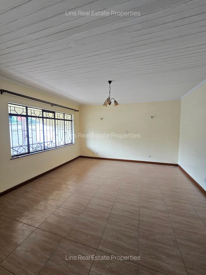 5 Bed Townhouse with En Suite in Lavington - 14