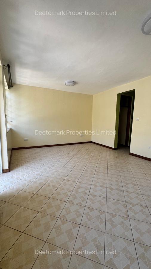 4 Bed Townhouse with En Suite at Dog Unit - 2