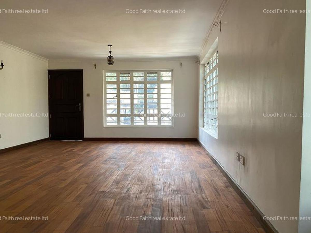 5 Bed Townhouse with En Suite in Karen - 8