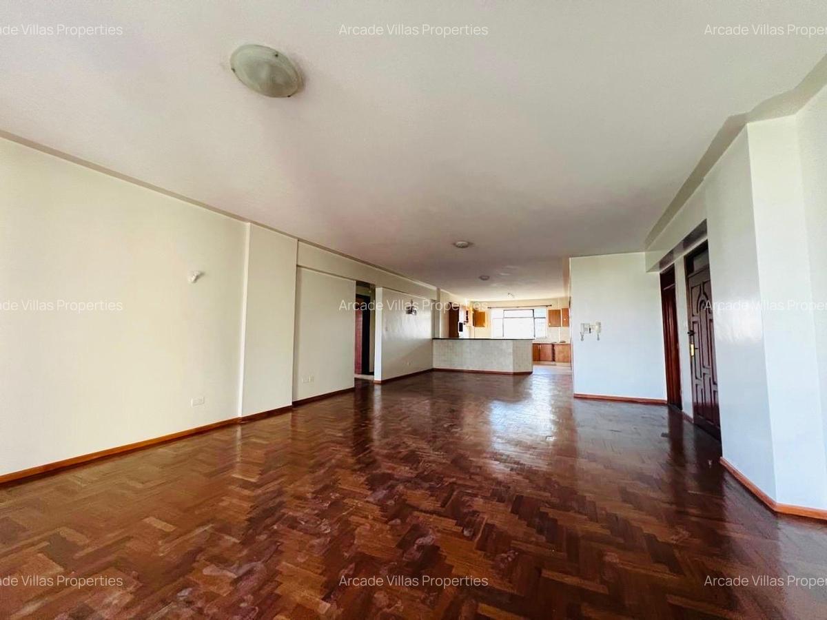 3 Bed Apartment with En Suite in Kilimani - 2