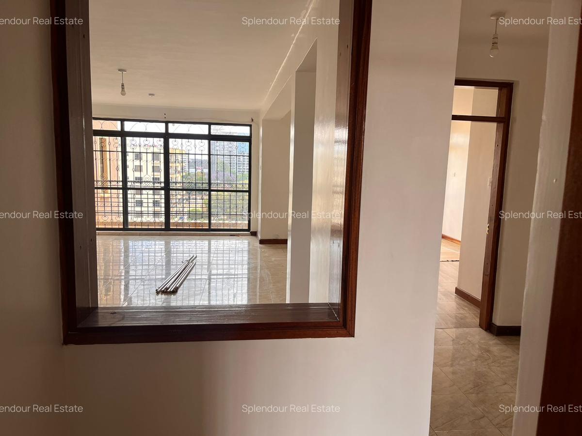 3 Bed Apartment with En Suite in Parklands - 5