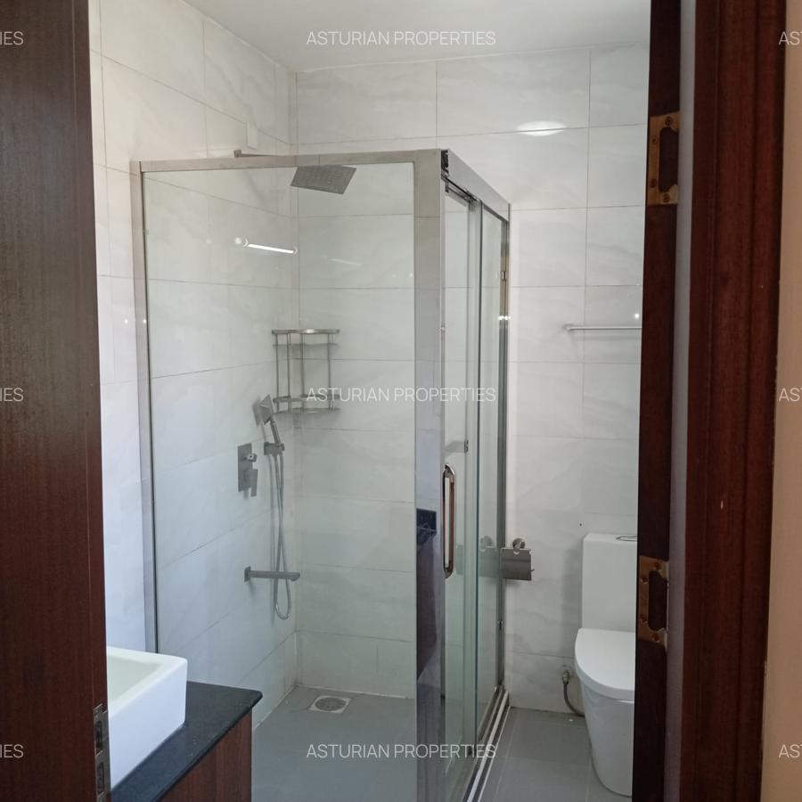 5 Bed Townhouse with En Suite in Lavington - 13