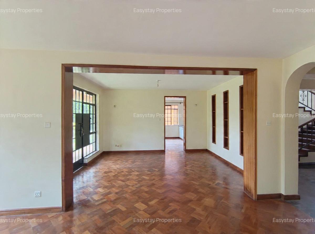 4 Bed House with En Suite in Runda - 2