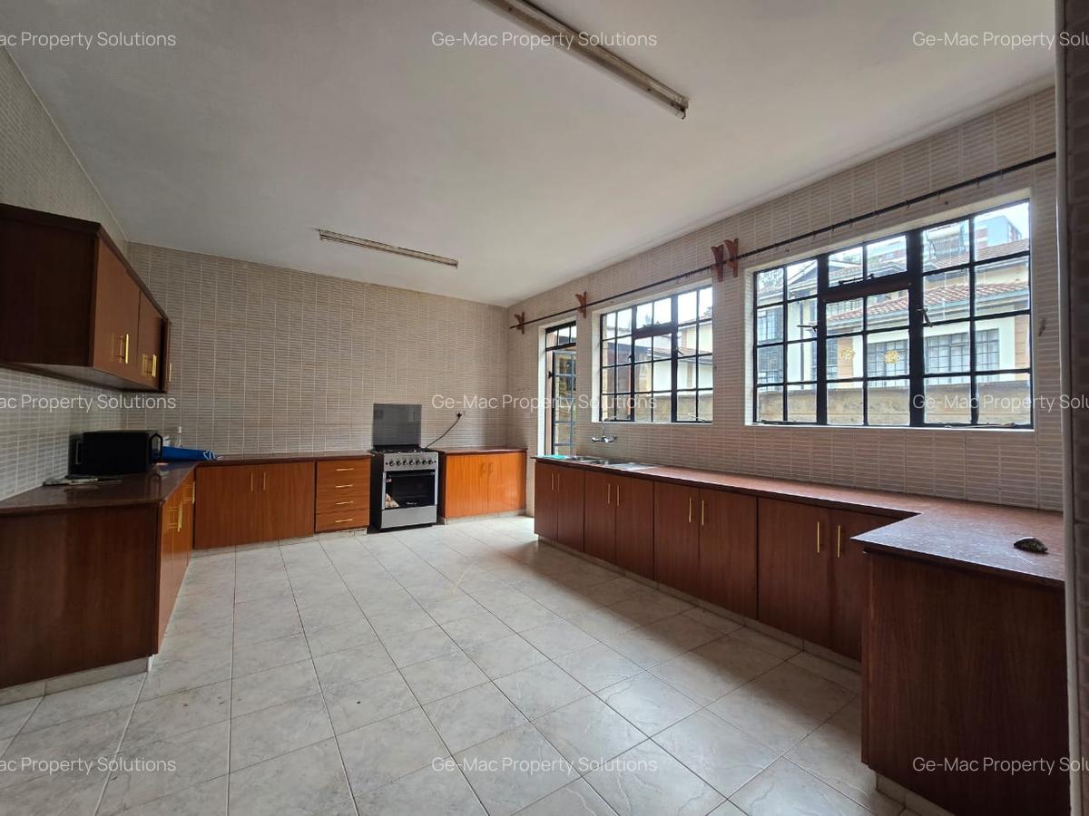 4 Bed Townhouse with En Suite in Lavington - 3