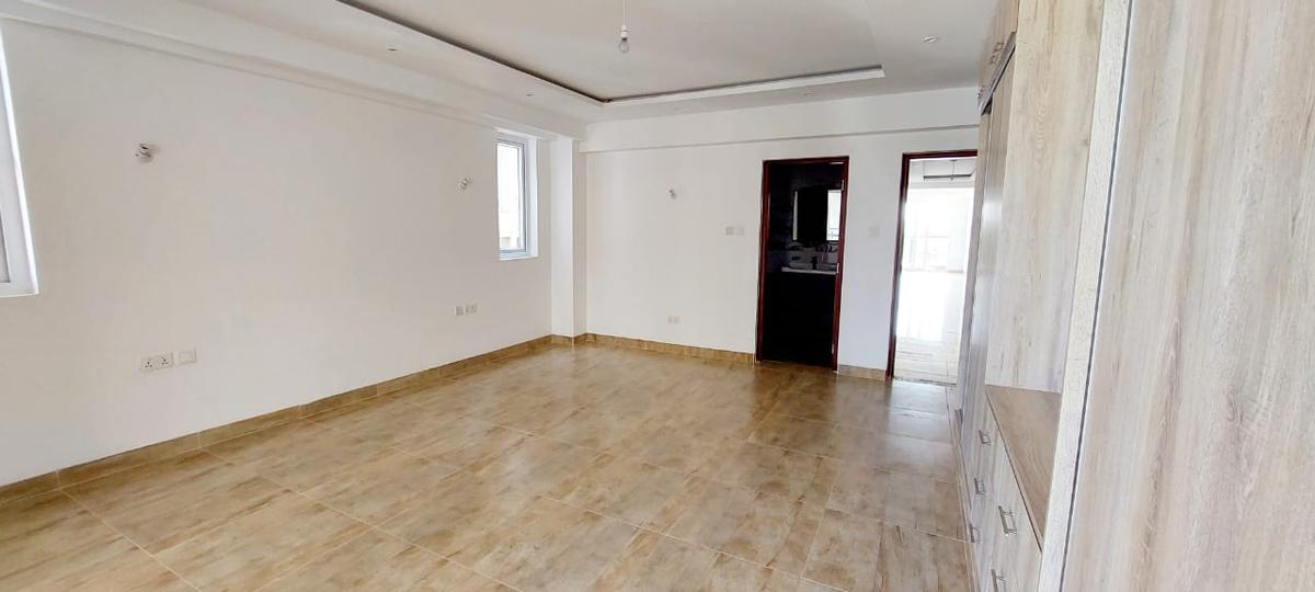 3 Bed Apartment with En Suite at General Mathenge - 11