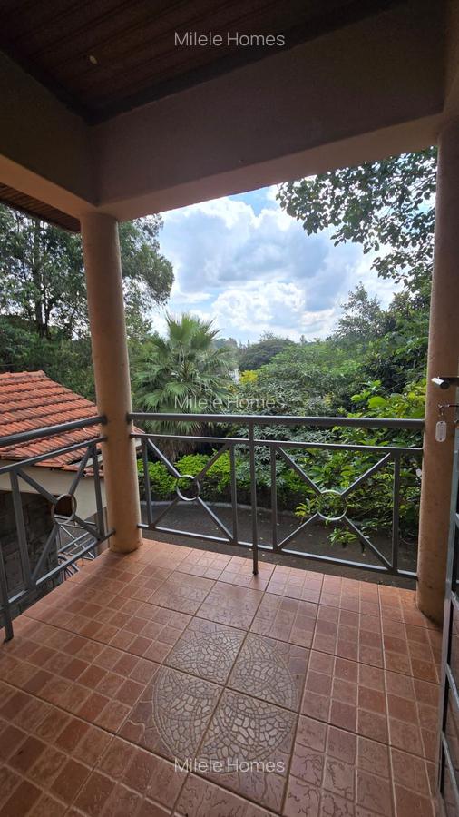 4 Bed Townhouse with En Suite at Migori Road - 15